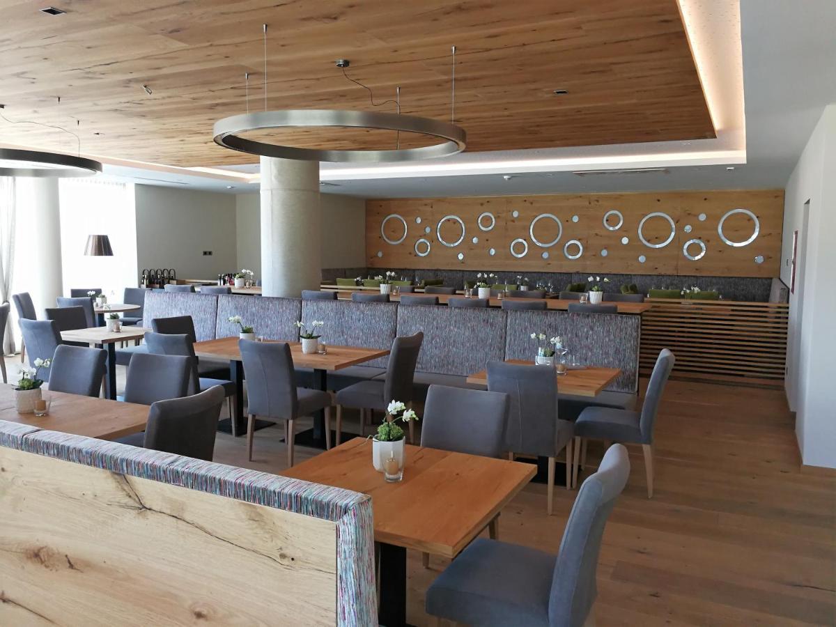 The Lodge Sporthotel - Golfclub Eppan Аппиано-Сулла-Страда-дель-Вино Экстерьер фото