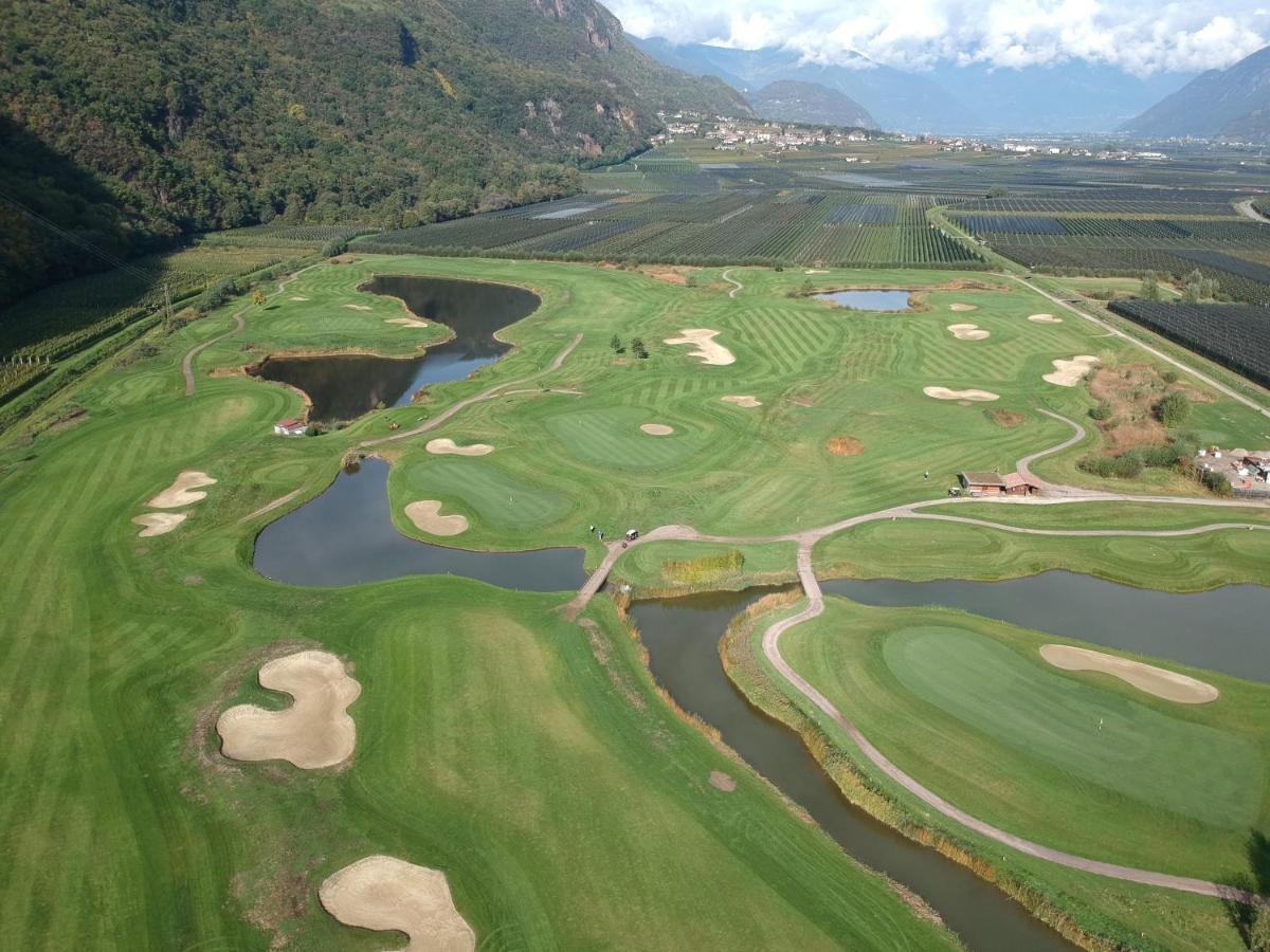 The Lodge Sporthotel - Golfclub Eppan Аппиано-Сулла-Страда-дель-Вино Экстерьер фото
