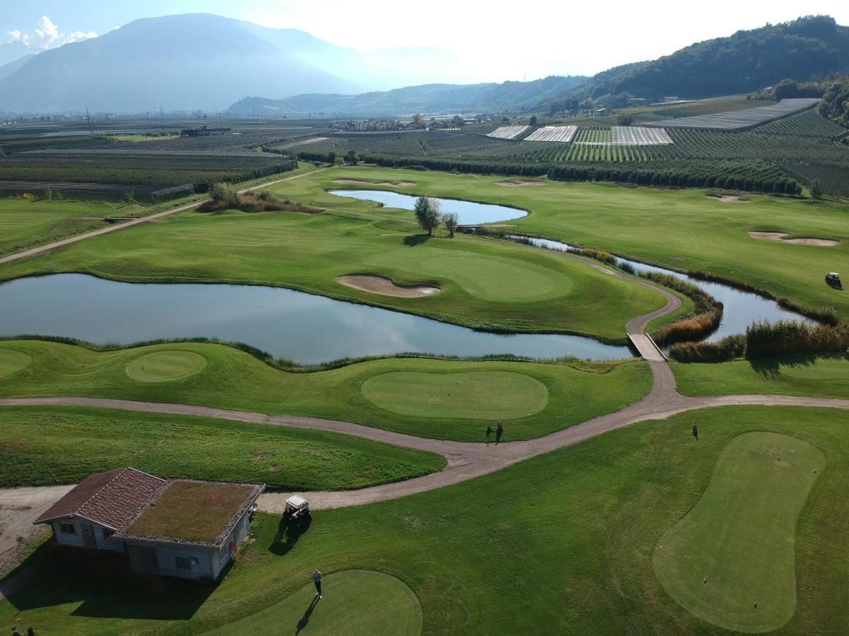 The Lodge Sporthotel - Golfclub Eppan Аппиано-Сулла-Страда-дель-Вино Экстерьер фото