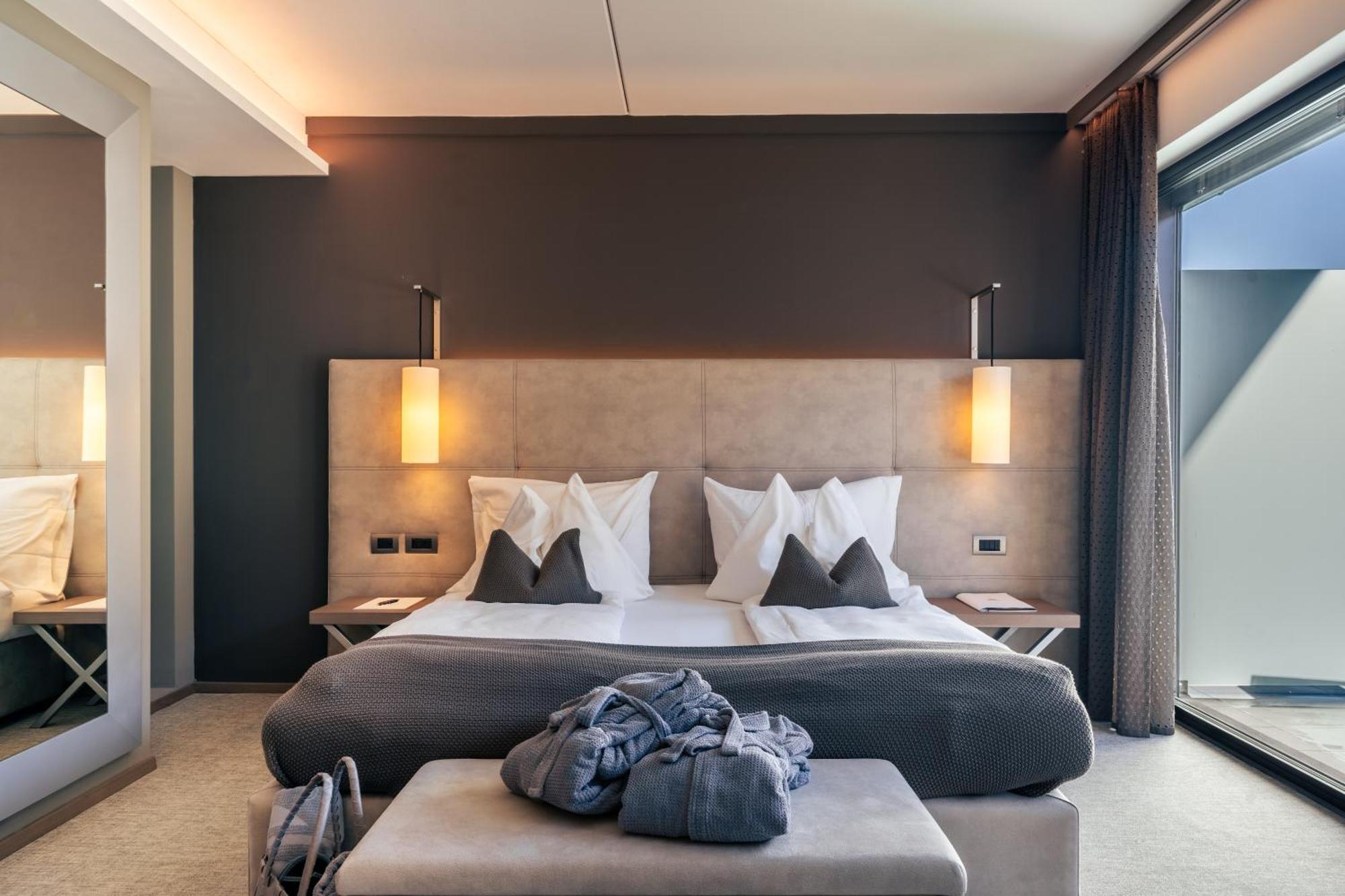 The Lodge Sporthotel - Golfclub Eppan Аппиано-Сулла-Страда-дель-Вино Экстерьер фото
