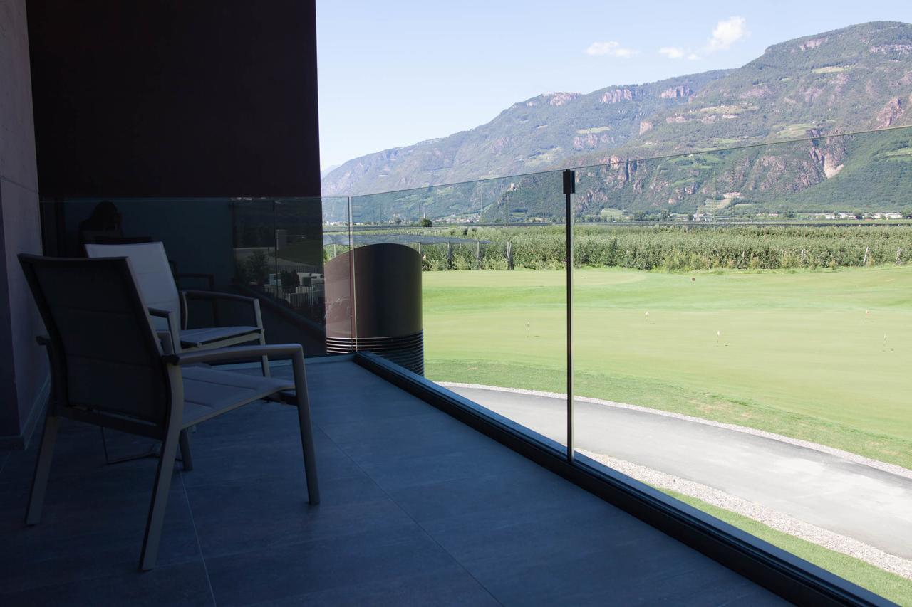 The Lodge Sporthotel - Golfclub Eppan Аппиано-Сулла-Страда-дель-Вино Экстерьер фото
